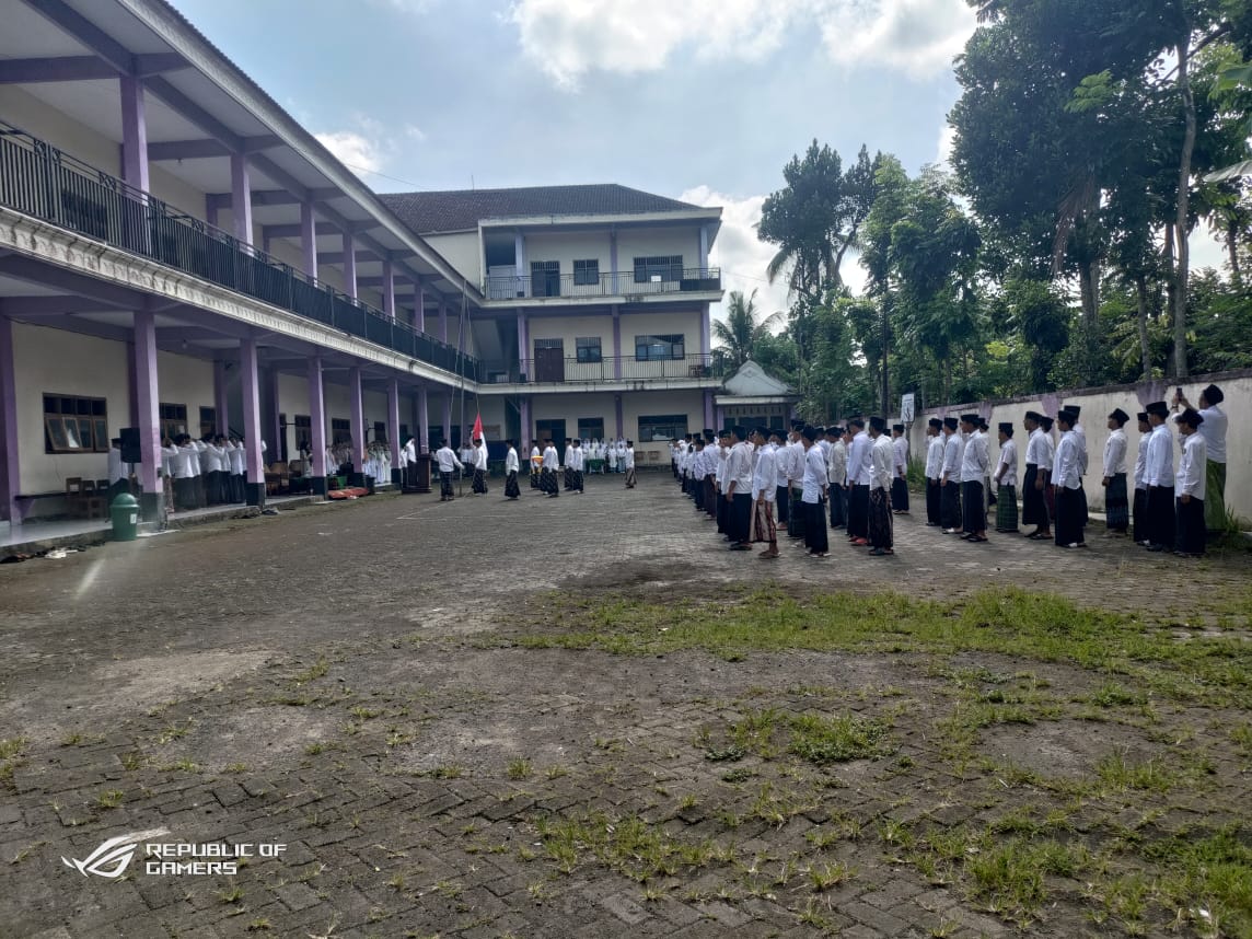 Upacara Hari Santri Nasional 2025